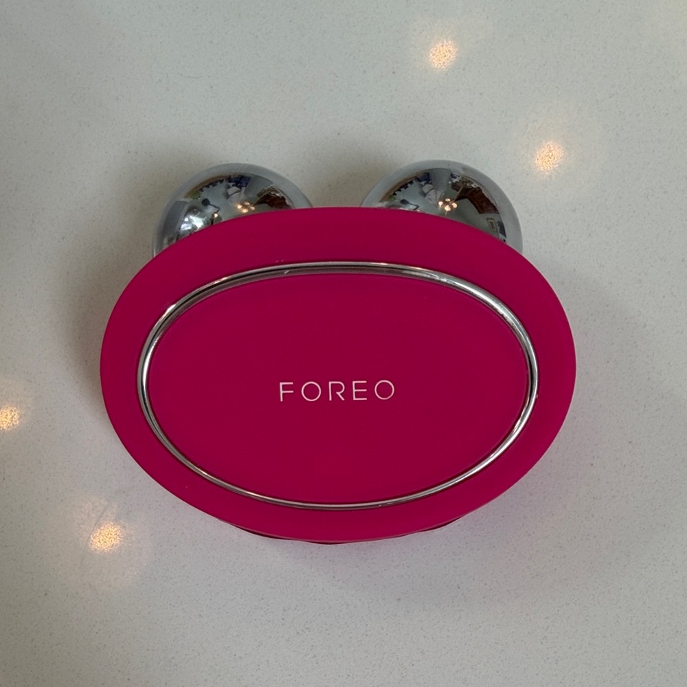 FOREO Bear micro current Device